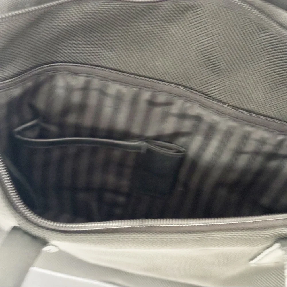 TUMI Laptop Briefcase Art Folio Zip Case Bag in Black BALLISTIC Nylon/Leather